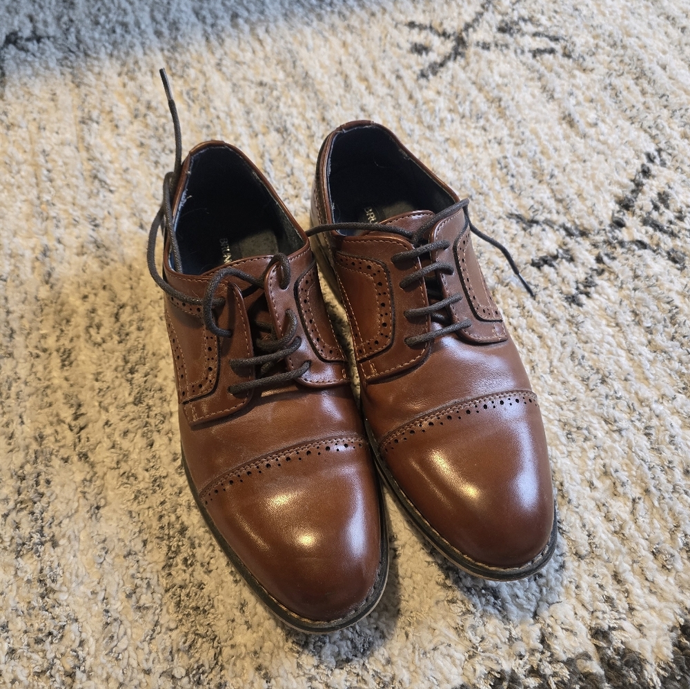 Bruno Marc Boys Dress Shoes –  (Size 4)